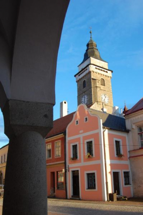  Apartmány pod věží  Славонице